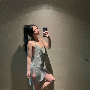 This is the most gorgeous little mermaid vibe Diamond dress